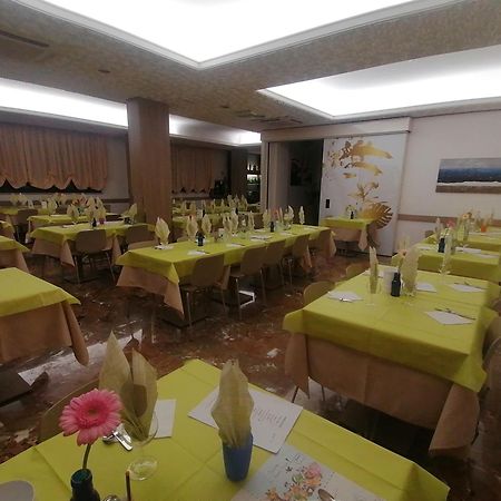 Hotel Silvana Bellaria-Igea Marina Exterior photo